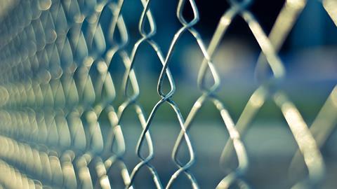 chain-link-690503_1280